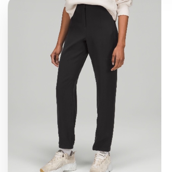 Lululemon Dynamic Days Travel Woven Pant - Picture 3 of 3